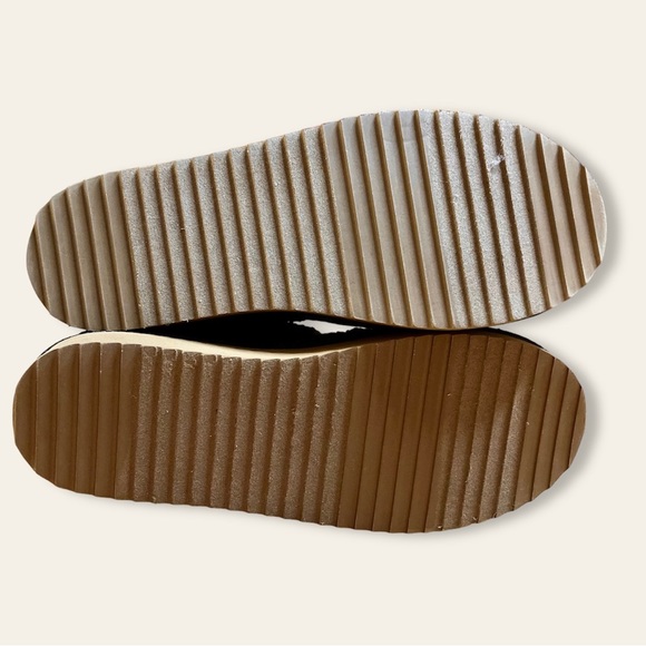 Black Sherpa Slipper Booties - Picture 3 of 4